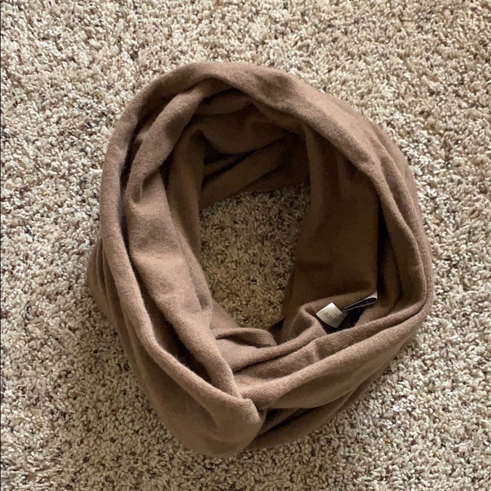 100% Cashmere Infinity Scarf